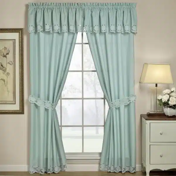 Buy Home Curtains Dubai