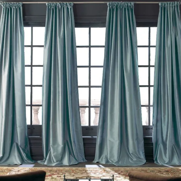 Silk Curtains in Dubai