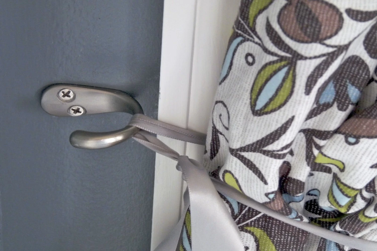 Tie-Back Hooks